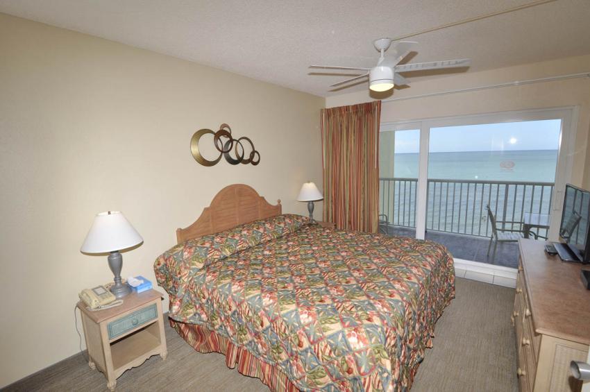 2 Bedroom Beach View (Room #405)