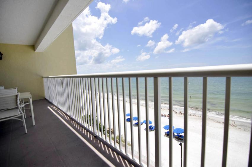 2 Bedroom (Room #405) - Beach View Balcony