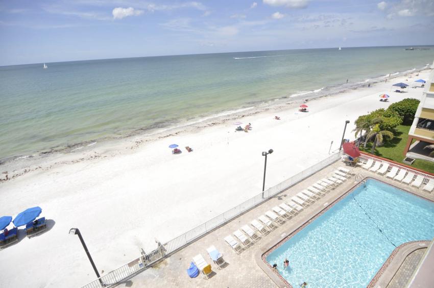 Redington Ambassador Swimming Pool on the Beach