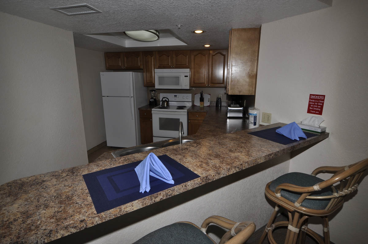 3 Bedroom Room (Room #406) Full Kitchen