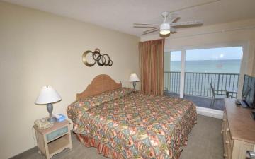 2 Bedroom Beach View (Room #405)