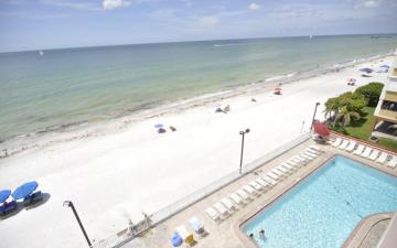 Redington Ambassador Swimming Pool on the Beach