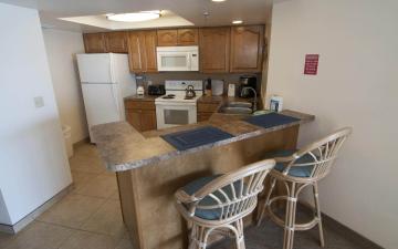 2 Bedroom (Room #405) -Beach View - Dining Area