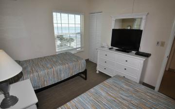 3 Bedroom Room (Room #406) Beach View - 2nd Bedroom