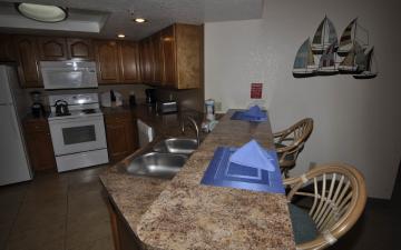 3 Bedroom Room Beach View (Room #406) Kitchen & Dining Areas